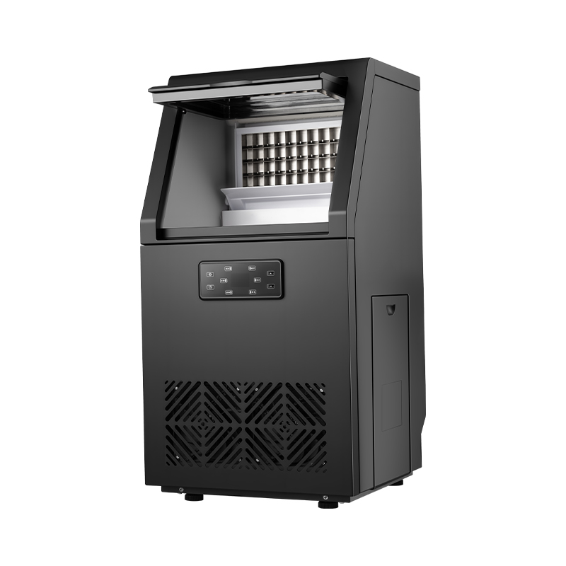 SMK-36F inaedificata in Cube Ice Maker